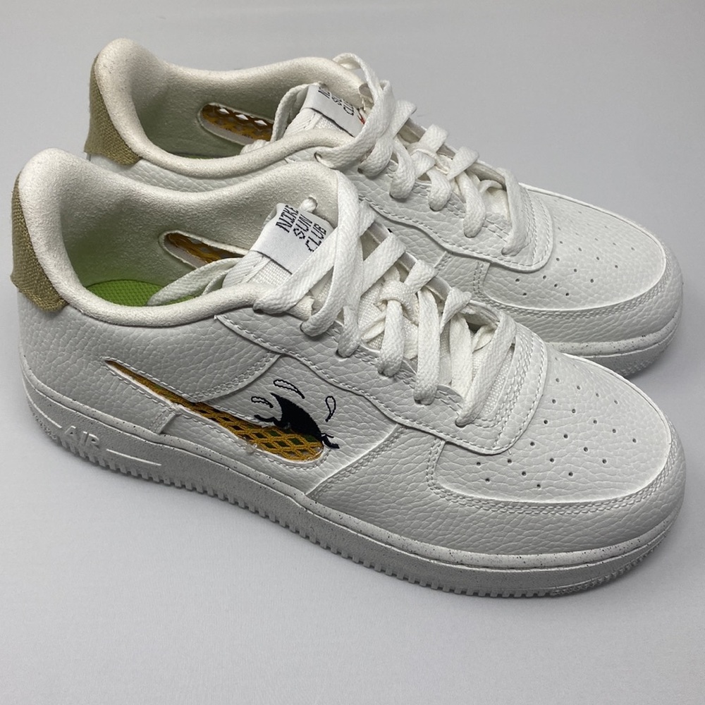 NIKE Air Force 1 LV8 Sun Club Casual Shoes - Picture 7 of 15